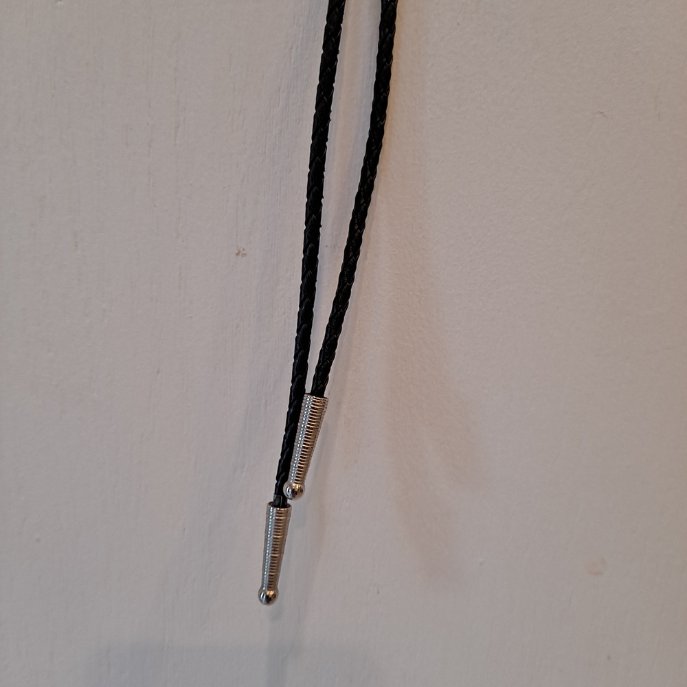 Bolo Tie Black Leather Braided Rope And Silvertone - Picture 3 of 6